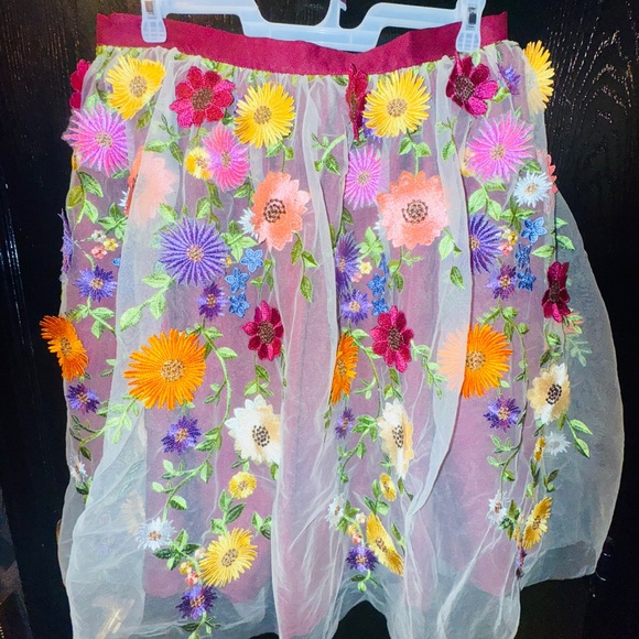 Unique Vintage Taylor Swift Grammy’s inspired Floral Appliqué Skirt 2XL - NWT - Picture 1 of 5